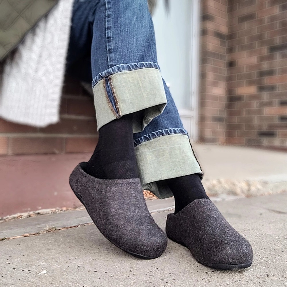 FitFlop Shuv Pewter Grey Felt Clogs Microwobbleboard Mules EH6-861 Womens 10